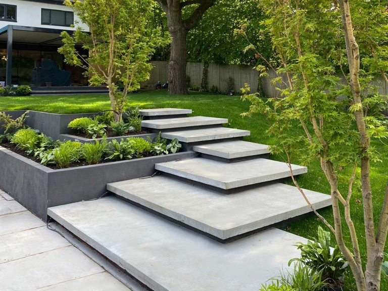 Floating concrete step garden design